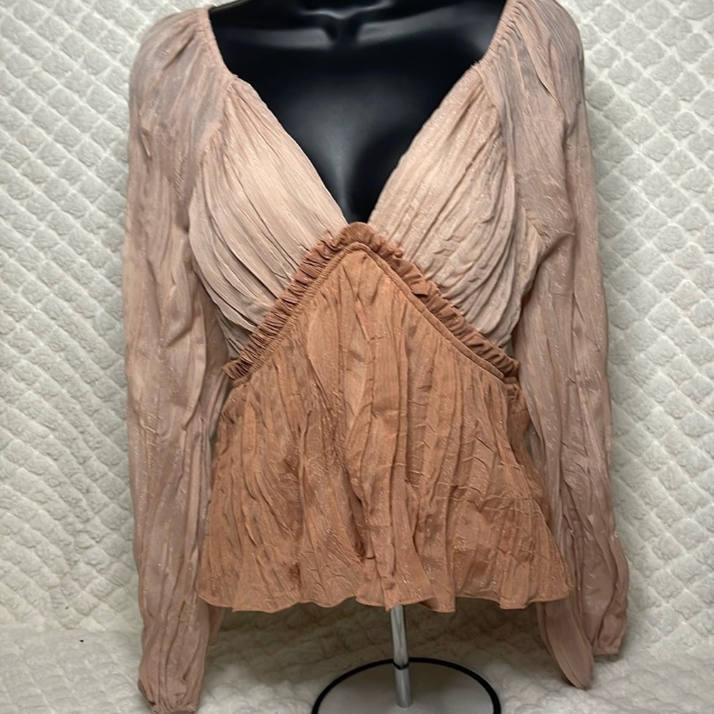 Skylar Rose Long Sleeve Blouse Small, Rouched, V Neckline, babydoll style.